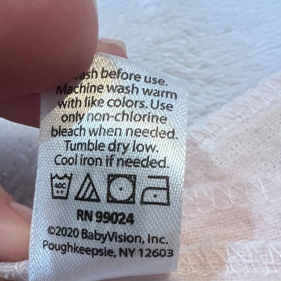 Two New Hudson Baby Burp Cloths 18 x 11 - Picture 3 of 4